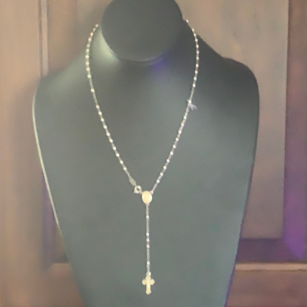 Rosary Cross Pendant Necklace
GLAZE JEWELRY NWOT